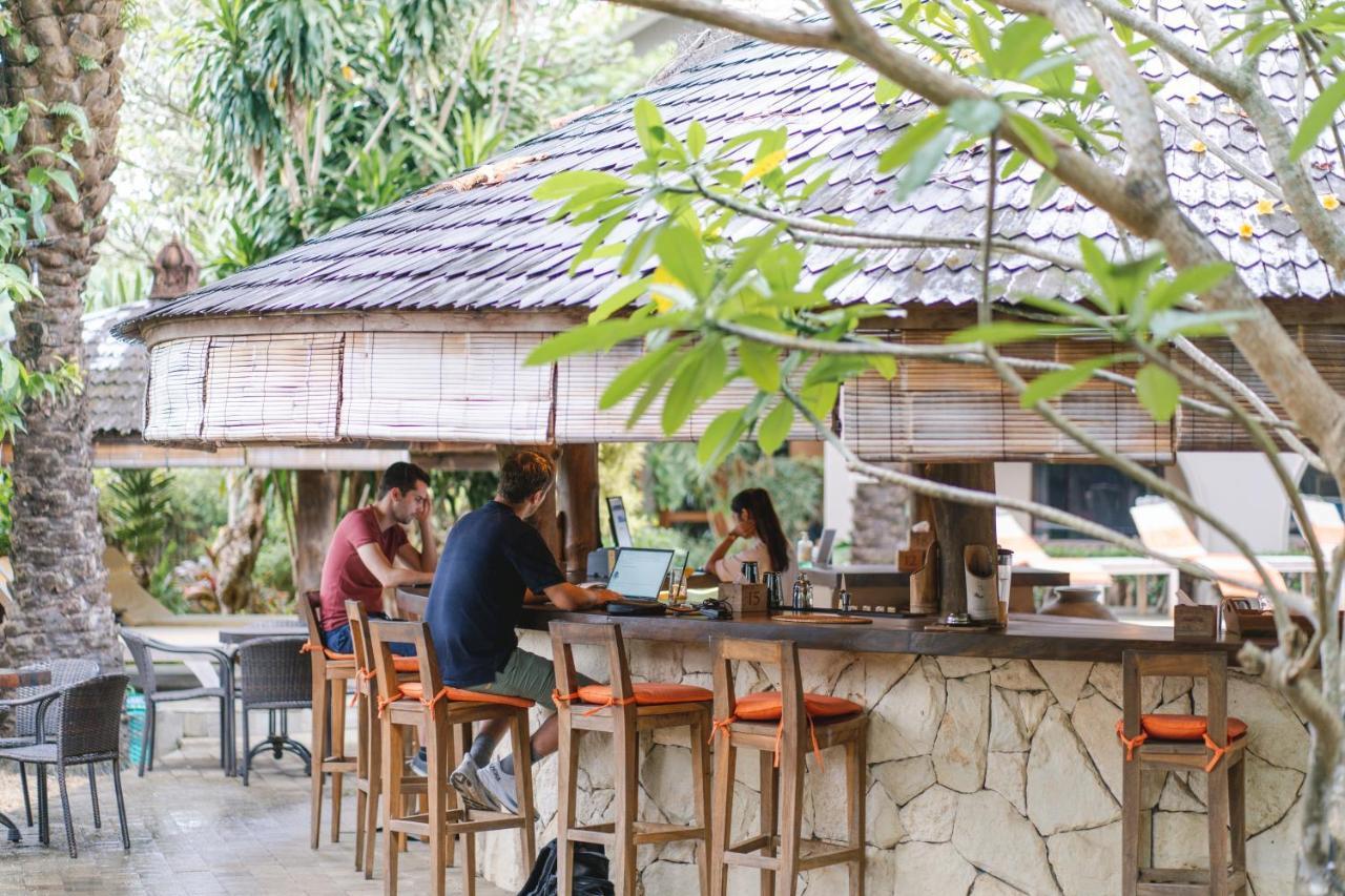 Coconut Lodge Resort Jepara Exterior foto
