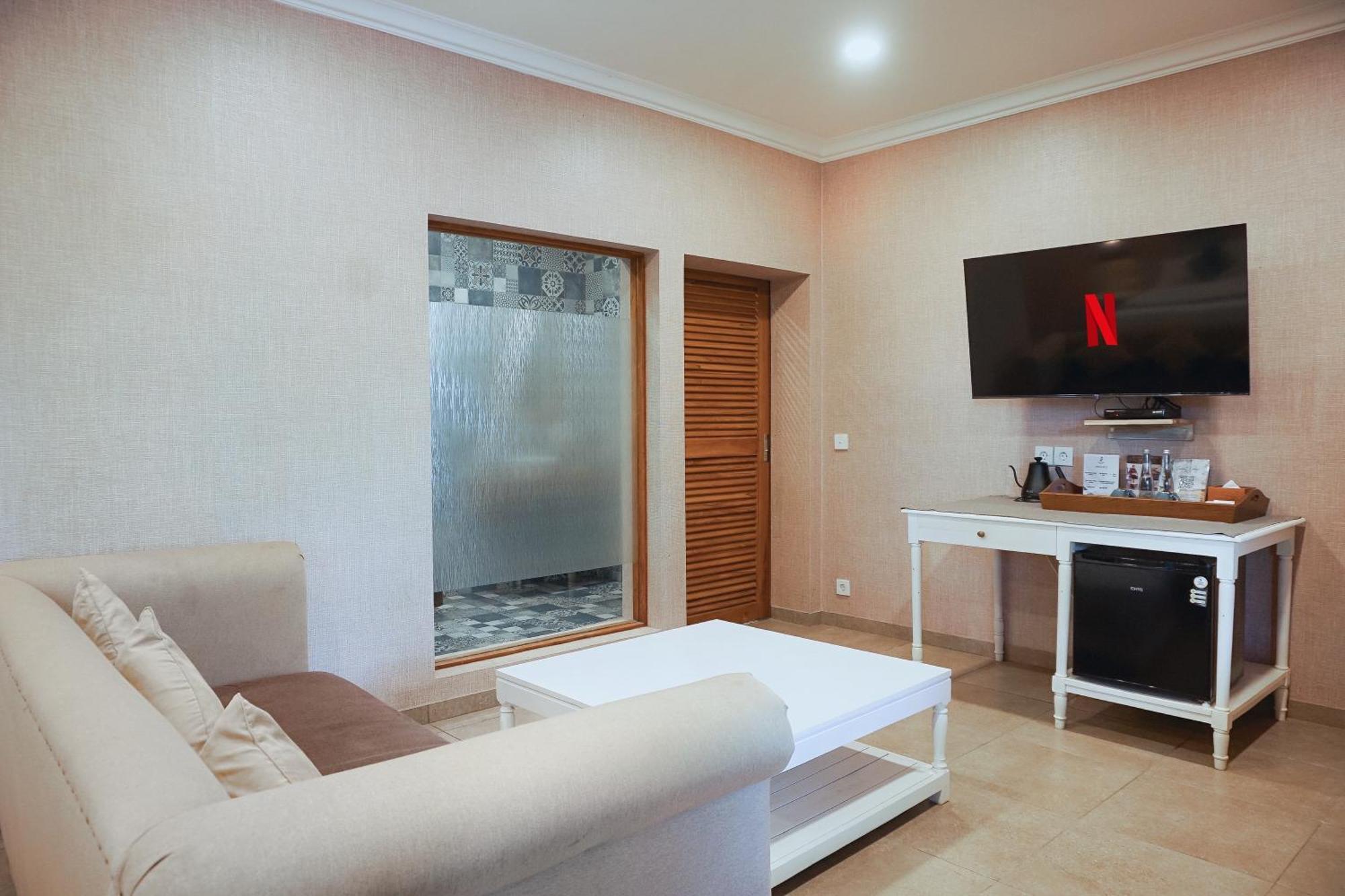 Coconut Lodge Resort Jepara Exterior foto